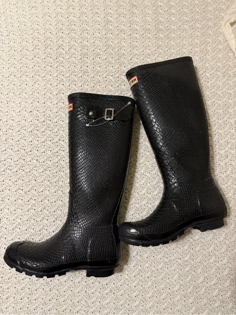 Hunter limited edition RARE carnaby boa snakeskin embossed textured tall boots 8